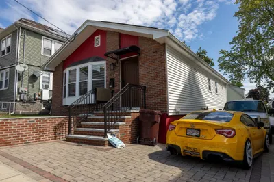 41 Dedham St 1