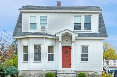 25 Thayer St