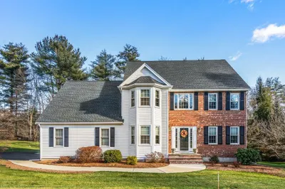 25 Darlene Dr 1