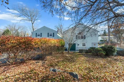 29 Woodlawn Rd