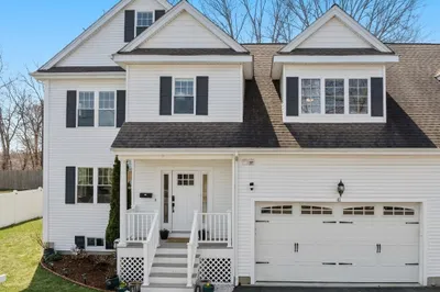 41 Sunset Ave 1