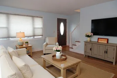 5 St. Theresa Ave 1