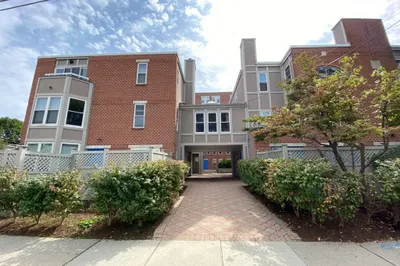 22 Chestnut St #22