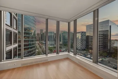 133 Seaport Blvd #1208 1