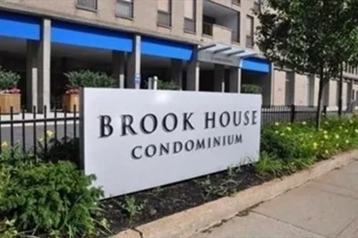 33 Pond Ave #402
