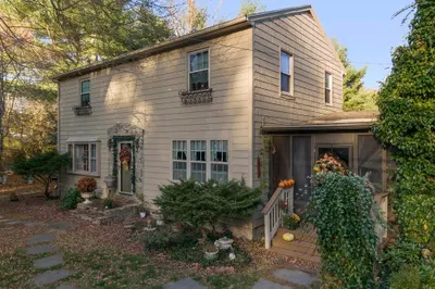 64 Carpenter Rd