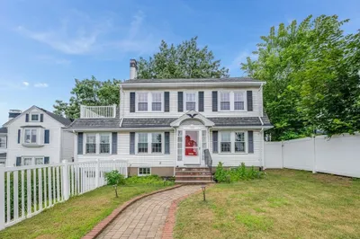 1449 Quincy Shore Dr