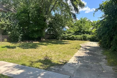 Lot E.s. Monson Ave 1