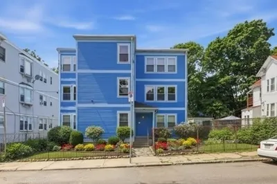 27 Ellington St #2 1