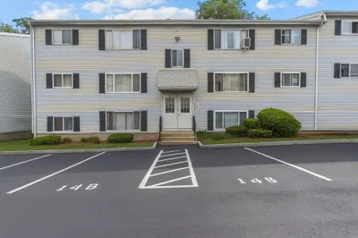 5455 N Main St #14-B 1