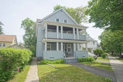 8 Vermont St 1