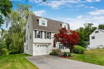 4 Farmers Ln 1