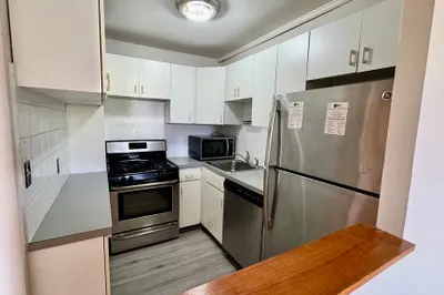 33 Pond Ave #813