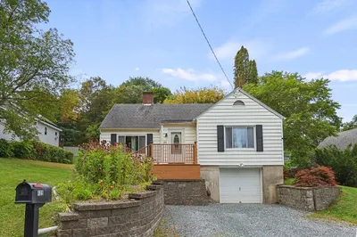 125 Hancock Road 1