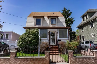 33 Brookings St