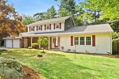 42 Stone Hedge Ln 1