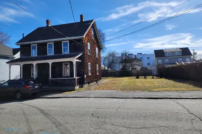 39 Clinton St