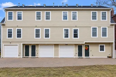 280 River St #2 1