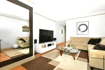 3 Avery St #703 1