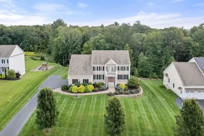 17 Hunters Ridge Way 1