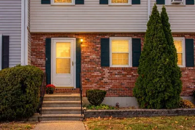 33 Sherburne Ave #3 1