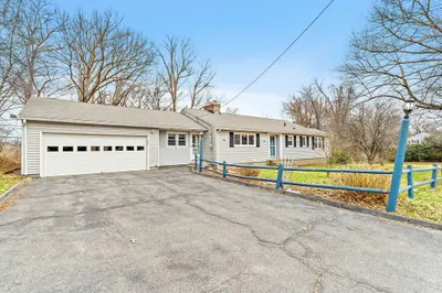 21 Trinity Ave