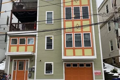 17 Wensley St #1