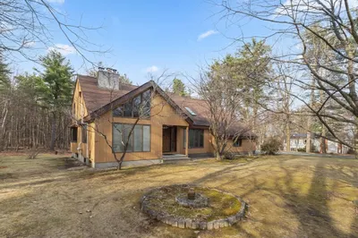 693 Elm St 1