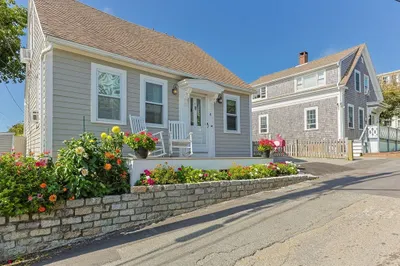 4 Carver Street
