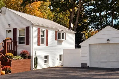 36 Oakland Dr 1