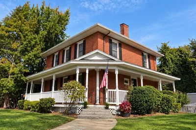223 Chicopee St 1
