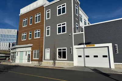 60 Cross St E St #315