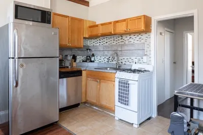55 Coleman St #3