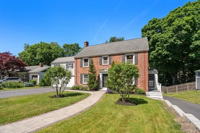 119 Newton Ave N Ave 1