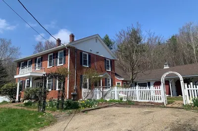 119 Sturbridge Rd 1