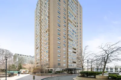 8 Whittier Pl #24H