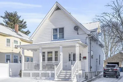 67 Ferry St 1