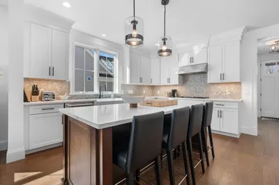 4 Pioneer Rd #4 1