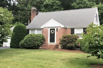 24 Sunrise Rd