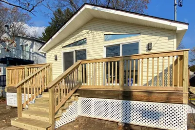 133 Pine Grove St 1