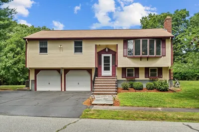 9 Brentwood Dr