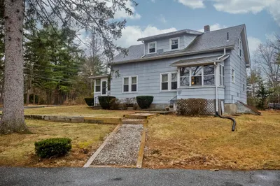 285 Maple St