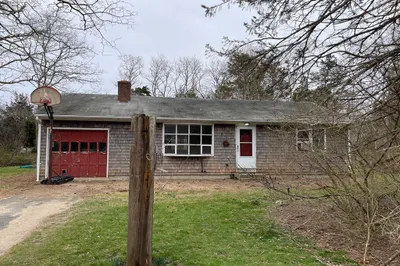 90 Queen Anne Drive 1