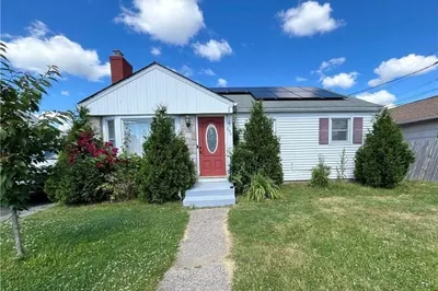 290 Newport Ave 1