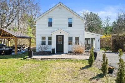 9 Ferris St 1