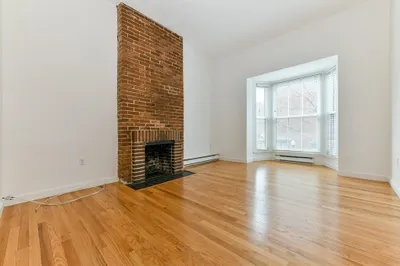 99 W. Springfield St #2