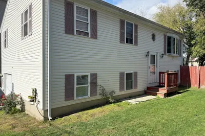 102 Vestal St