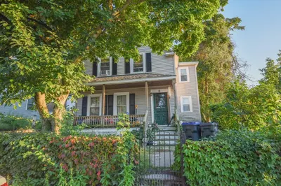 8 King Street