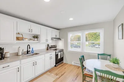 22 Beacon Ave #3