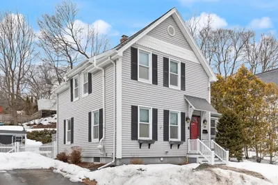 39 Cedar St